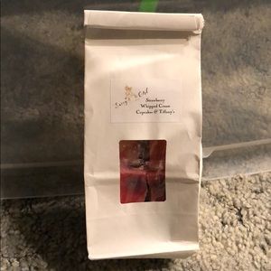 Sassy Girl Aroma Strawberry Whipped Cream Cupcakes